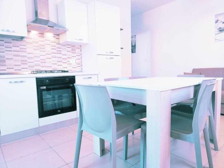 App Girasole 1A 300 Metri Dal Mare In Salento Apartment Torre San Giovanni Ugento Exterior photo